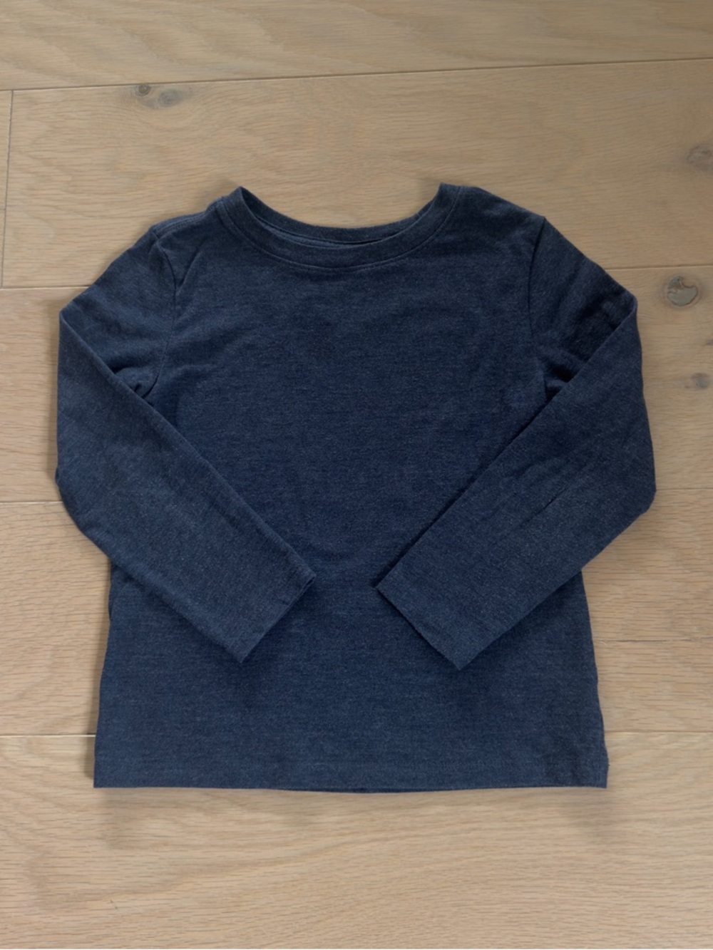 Boys Cat And Jack blue long sleeve T-Shirt Size 5T